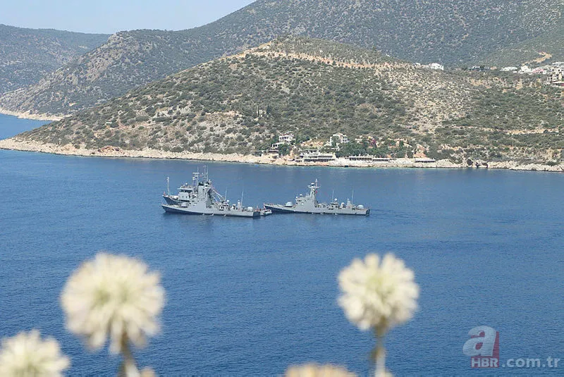 Türkiye'nin Oruç Reis ile gelen hamlesi Yunanistan'ı çılgına çevirdi! İsrail bu sabah... 12
