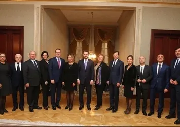 Bakan Albayrak'tan kritik görüşme