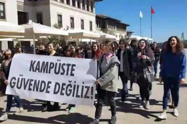 1608440795063.jpeg Ege Üniversitesi'ndeki taciz skandalında iğrenç detay! - 3
