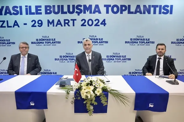 ticaret-bakani-omer-bolat-tuzlada-is-dunyasi-ile-bir-araya-geldi-ulkemizin-gelecegi-icin-calismaya-devam-edece-1711734174723.jpg Ticaret Bakanı Ömer Bolat Tuzla'da iş dünyası ile bir araya geldi: Ülkemizin geleceği için çalışmaya devam edeceğiz - 2