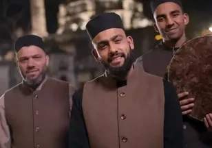 Pop rap yerine "Hu der Allah"