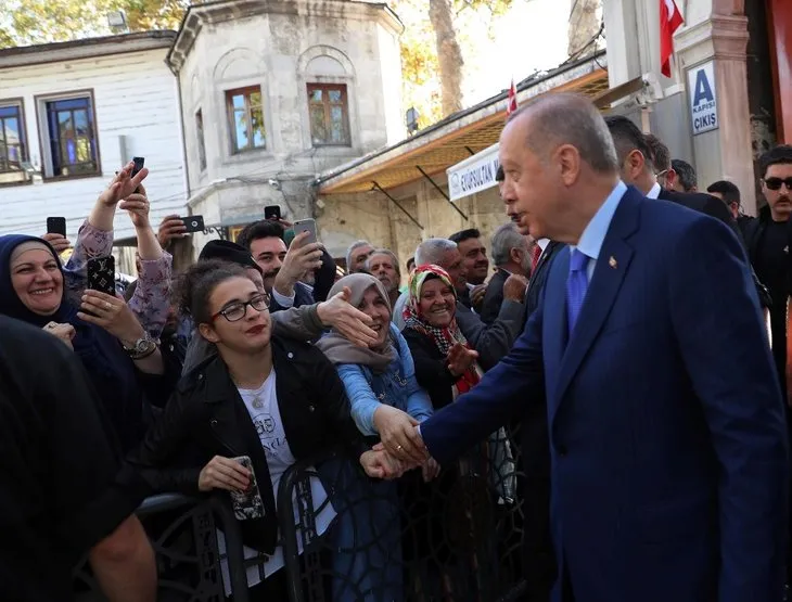 Başkan Erdoğan’a Eyüp Sultan’da sevgi seli