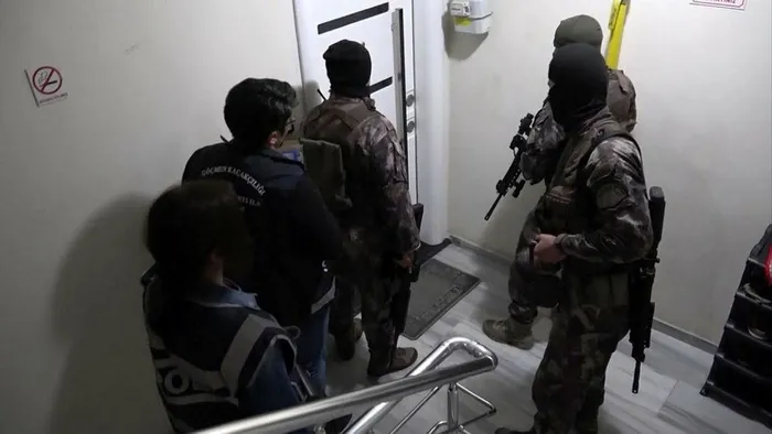 FETÖ'cü ve PKK'lı teröristler Yunanistan sınırında yakalandı - 1