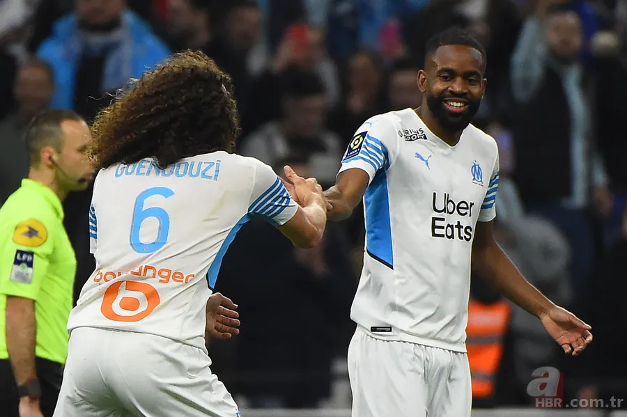 Galatasaray'da Boey sonrası bir ayrılık daha! Yeni takımı belli oldu 17