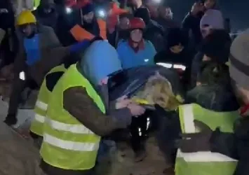 Enkazdan 75 saat sonra kurtarılmıştı! Melek’ten acı haber