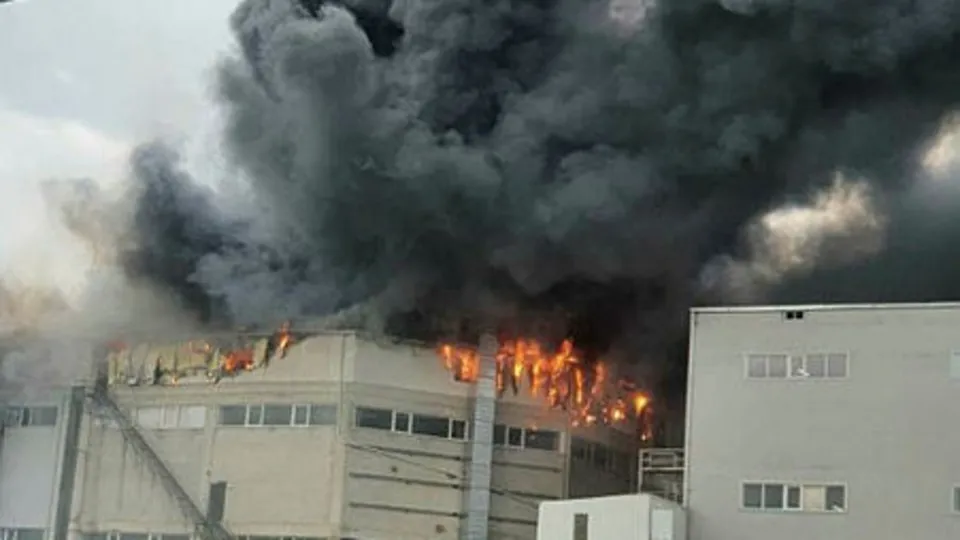 Silivri’de fabrika yangını