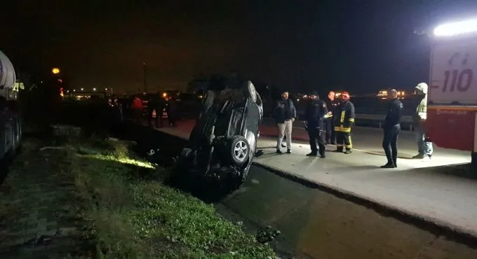 Otomobil ve tankere çarpan araç takla attı: 1 ölü, 2 yaralı - 1