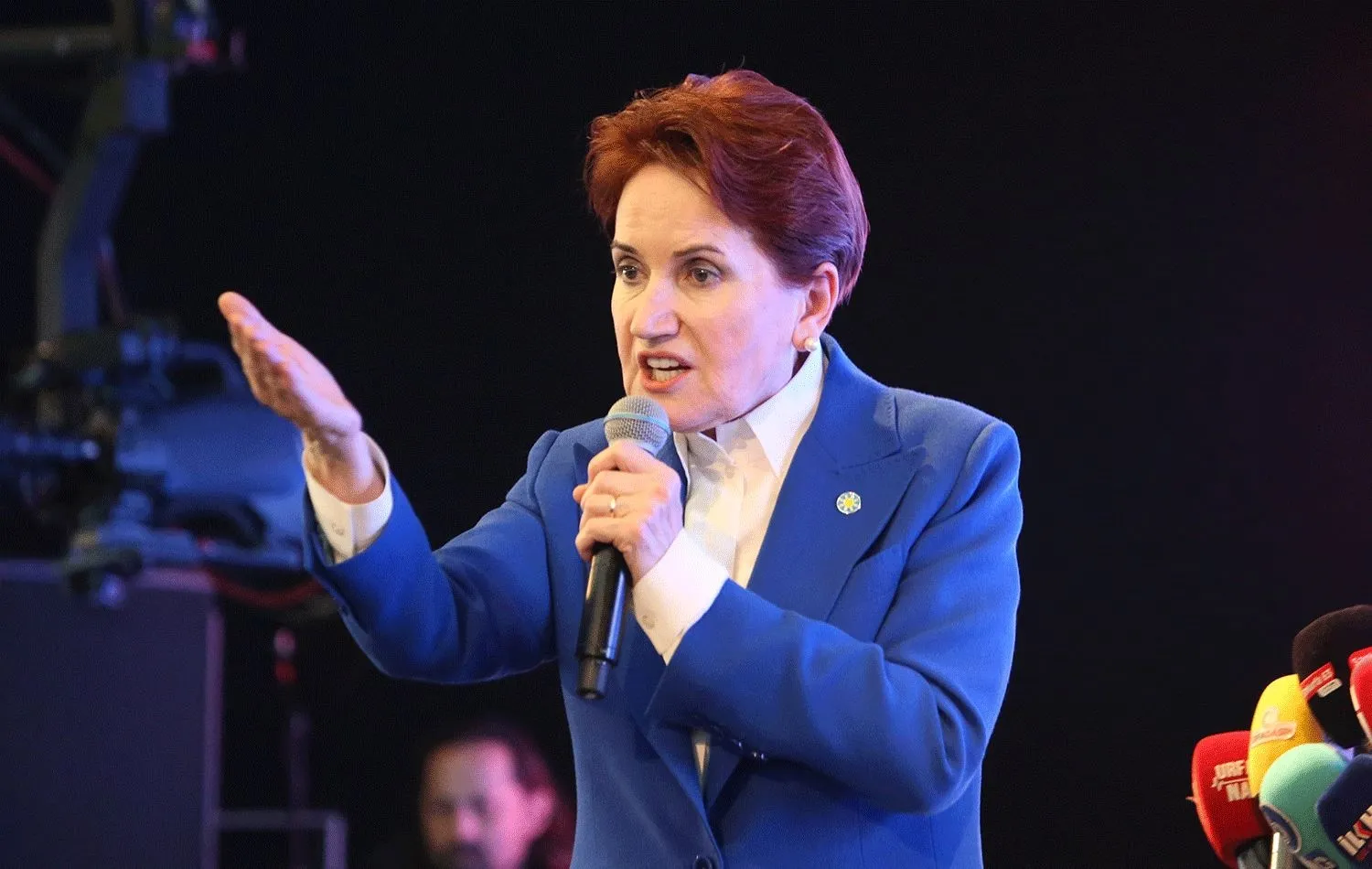 Meral Akşener CHP'ye kapıyı bir kez daha kapattı: Blöf yapmıyoruz artık rakibiz! Bu defter kapandı