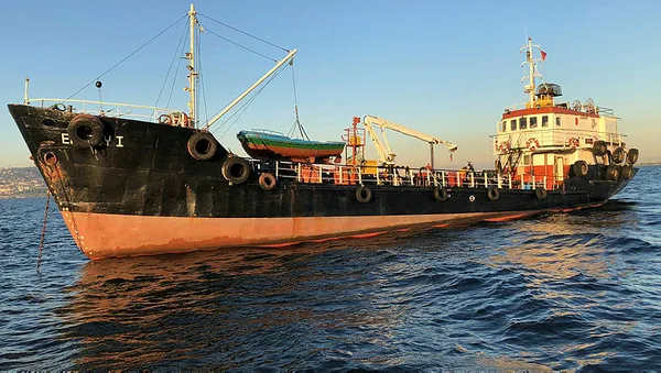 izmit-korfezini-kirleten-energy-1-isimli-gemiye-795-bin-tl-ceza-1666453365056.jpg