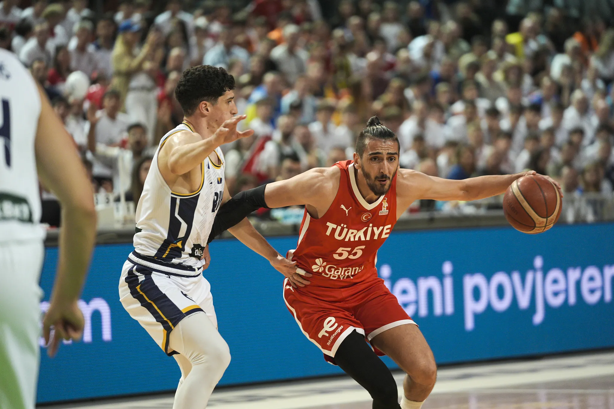Potanın devlerinden 5'te 5! Bosna Hersek deplasmanında 82-75'lik kritik galibiyet | Başkan Erdoğan'dan tebrik telefonu