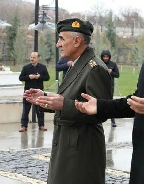 Selçuk Bayraktar Bitlis'te şehit olan Korgeneral Osman Erbaş'ı anlattı! "SİHA sistemlerinin gelişimine büyük katkı sağladı" - 3