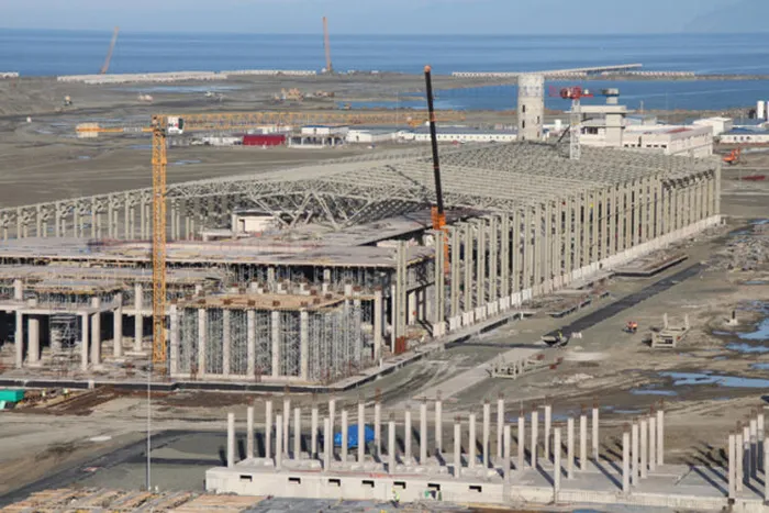 Başkan Erdoğan temelini atmıştı! Türkiye’nin denize dolgu ikinci havalimanına ilk uçağın iniş tarihi belli oldu