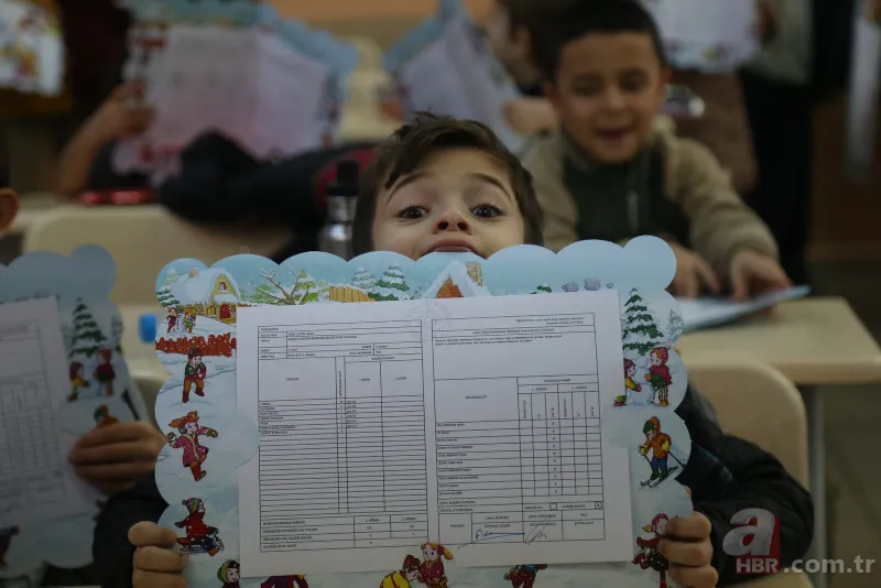 KARNE MESAJLARI RESİMLİ 2024 | Farklı, komik, eğlenceli, esprili, en yeni karne tebrik sözleri | 1. Dönem öğrencilere Instagram, Facebook, Whatsapp mesajları 10