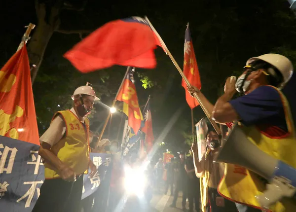 Pelosi’nin uçağı Tayvan’a iniş yaptı! ABD ile Çin arasında yüksek gerilim