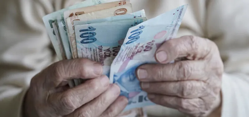 Yeni formül masada: Emekliye yüksek ikramiye!