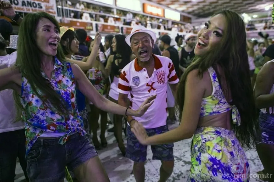 Dünyanın en tanınmış karnavalı Brezilya'da başladı 18