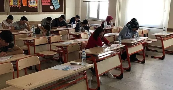 YÖK Başkanı Prof. Dr. Erol Özvar barajsız YKS’nin detaylarını anlattı! İşte 10 soruda yeni dönem