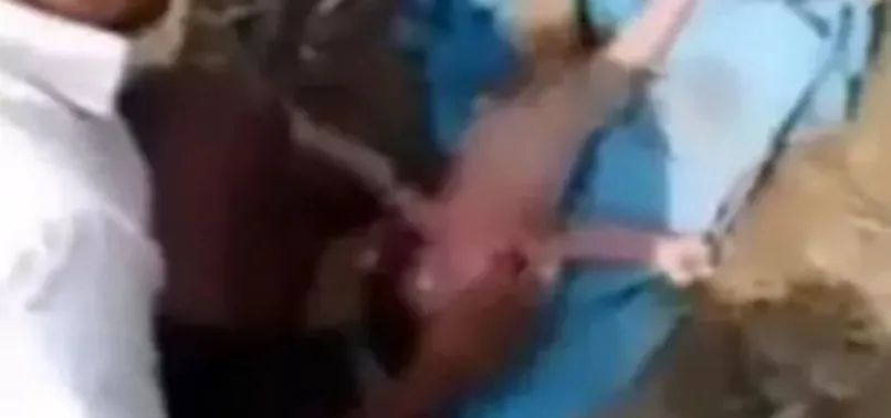 Dehşet! Toprağa gömülen bebek canlı kurtuldu