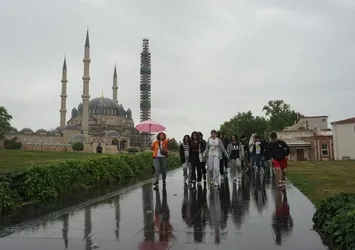 Edirne'de sağanak yağış etkili oldu