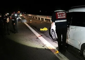 Lastik değiştirirken canından oldu! Hafif ticari aracın patlayan lastiğini değiştirirken hayatını kaybetti