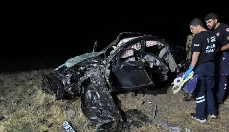 Elazığ’da korkunç kaza: 2 kişi olay yerinde can verdi