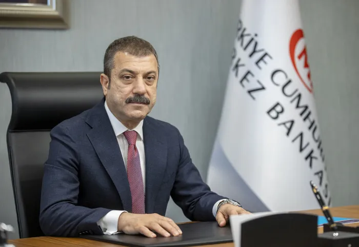 Son dakika: Merkez Bankası Başkanı Şahap Kavcıoğlu’ndan faiz açıklaması: Enflasyonun üzerinde tutacağız
