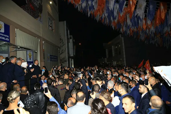 1636484141616.jpg Binali Yıldırım Sakaryalıları kıramadı Başkan Erdoğan'ı aradı! İkili arasında güldüren diyalog - 5