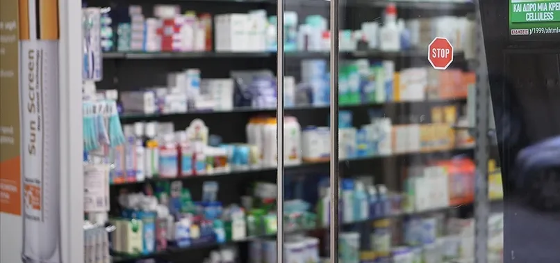 Yunanistan'da ilaç sıkıntısı! Sağlık bakanından dikkat çeken çağrı