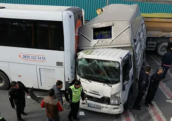 İstanbul'da zincirleme trafik kazası