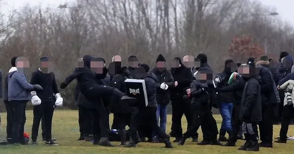 İngiltere'de o grup eski askerlerden ordu kurdu! Savaş çağrısı sokağa döktü - 7