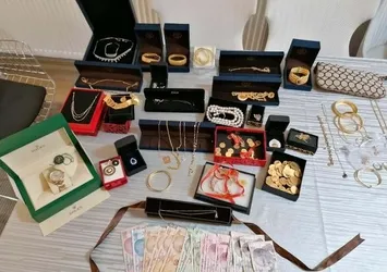 İzmir’de 2,2 milyonluk 'kapora' dolandırıcılığına operasyon: Mağdurlardan topladıkları parayla...