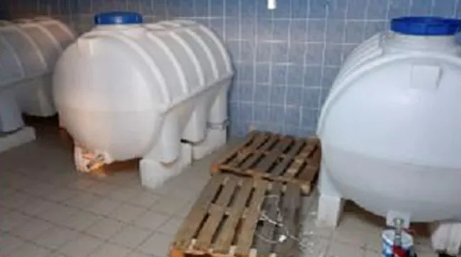 Tekirdağ'da 7 ton sahte içki ele geçirildi - 1