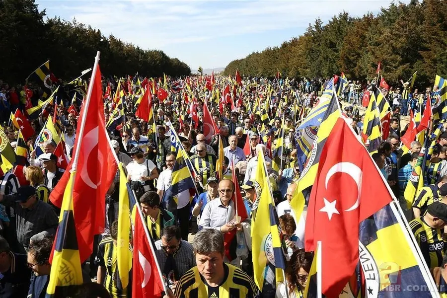 Fenerbahçeliler Anıtkabir'e yürüdü 2