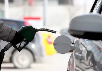 Benzine 13 kuruş zam