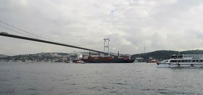 İstanbul Boğazı’nda hareketlilik! Gemi trafiğine açıldı