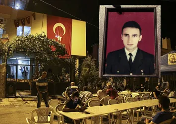 Whatsapp'tan dayısının yazdığı mesaja yanıt veremeden şehit oldu