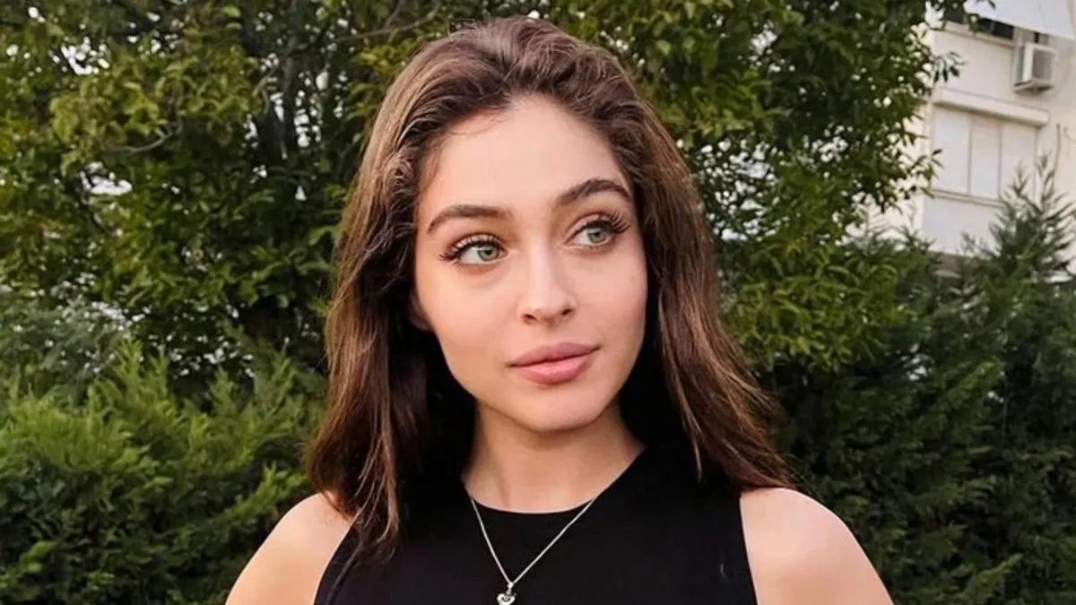 Murat Yıldırım'ın rol arkadaşı Cemre Baysel sette kaza geçirdi! Son halini böyle paylaştı