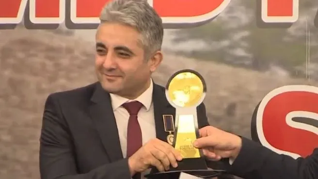 Turkuvaz Medya'ya ödül yağdı! Azerbaycan'dan A Haber'e madalya