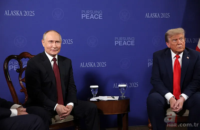 Trump-Putin zirvesinin gizli belgeleri otel yazıcısında unutuldu! Sürpriz hediye ortaya çıktı 11