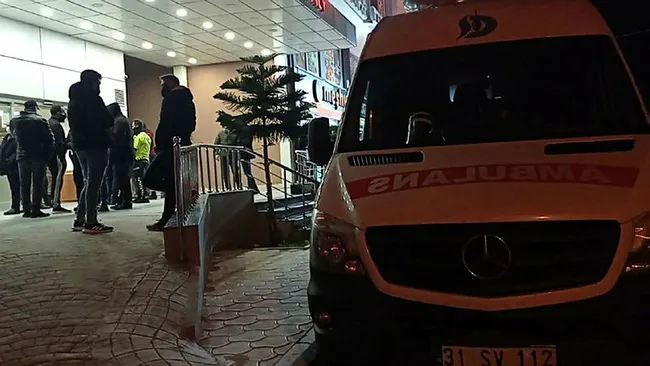 Hatay'da silahı boş sanıp Rus ruleti oynayan adam hayatını kaybetti - 1