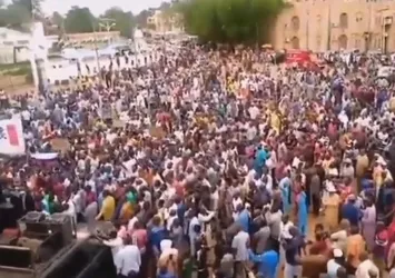 Nijer'de halk Fransa'ya karşı ayaklandı! Flaş Rusya detayı