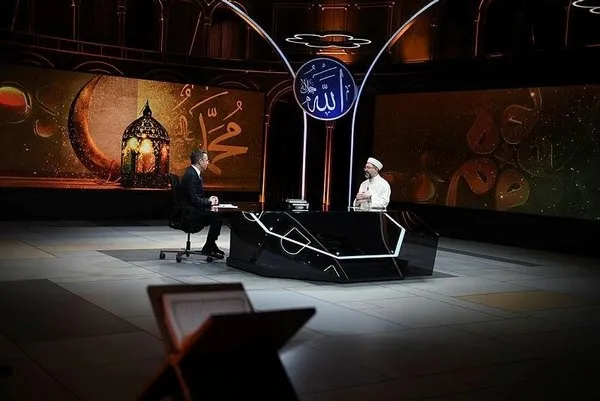 Diyanet İşleri Başkanı Ali Erbaş VAV TV’de açıkladı! Camilerde teravih namazı kılınacak mı?