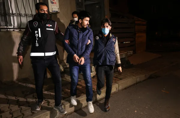 Son dakika: PKK'ya operasyon! Çok sayıda gözaltı var - 1