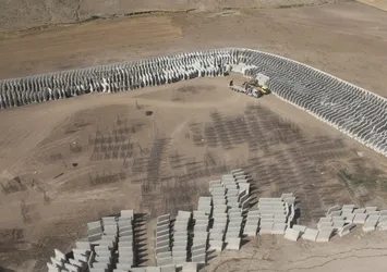 Suriye'den sonra İran sınırına 'güvenlik duvarı'