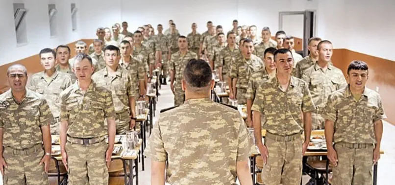 Asker duasına ‘Tanrı’ itirazı!