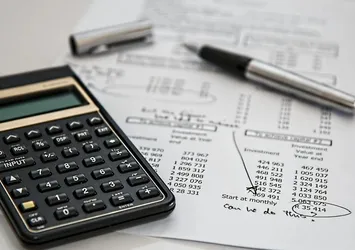 Maaş hesaplama rehberi: Net ve brüt maaş nasıl hesaplanır?