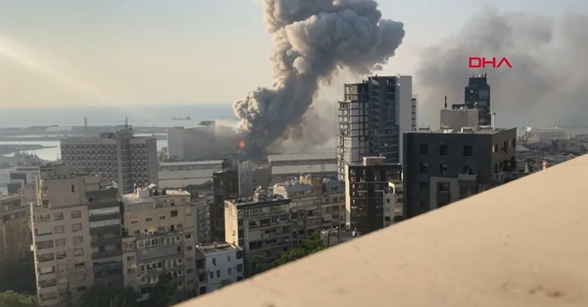 Lübnan’ın başkenti Beyrut’taki patlamanın en net görüntüleri yayınlandı! İşte dehşete düşüren an...