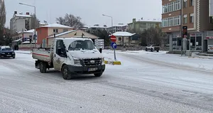 Kars ve Ardahan’da kar yağışı etkili oldu