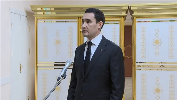 son-dakika-baskan-recep-tayyip-erdogan-turkmenistana-gidiyor-serdar-berdimuhamedov-ve-ilham-aliyevle-gorusecek-1670874337082.jpg Son dakika: Başkan Recep Tayyip Erdoğan Türkmenistan'a gidiyor | Serdar Berdimuhamedov ve İlham Aliyev'le görüşecek - 2