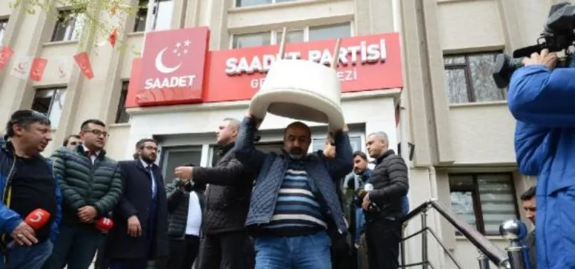 Saadet Partisi'nde icra şoku